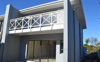 3 Bedroom Cluster in Beacon Bay