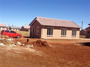3 Bed House in Protea Glen