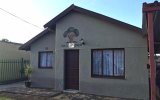 2 Bedroom House in Embalenhle