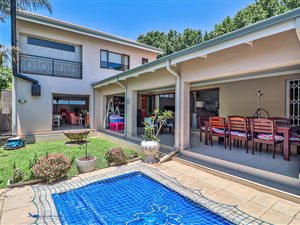 5 Bed House in Orchards