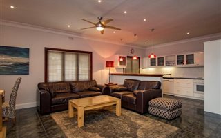 2 Bedroom Apartment in Bantry Bay