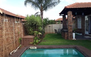 3 Bedroom Townhouse in Andeon AH