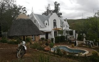 3 Bedroom House in De Rust