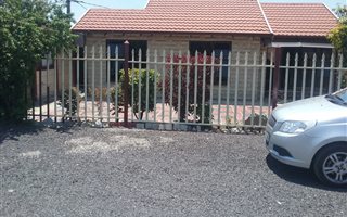 2 Bedroom House in Meriting Unit 1