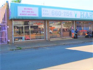 780 m² Commercial space in Krugersdorp West