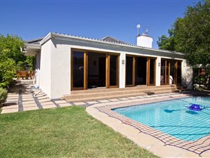 4 Bedroom House in Land en Zeezicht