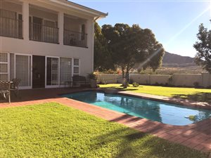 6 Bedroom House in Bergsig