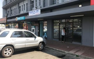 45 m² Retail Space in Bramley