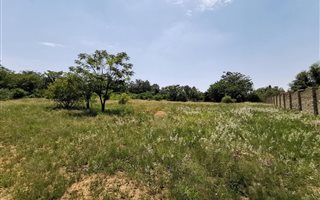 8565 m² Land available in Chartwell