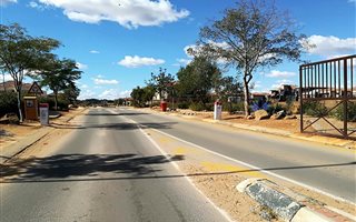 805 m² Land available in Serala View