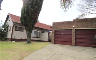 3 Bedroom House in Lombardy East