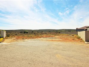 587 m² Land available in Oudtshoorn