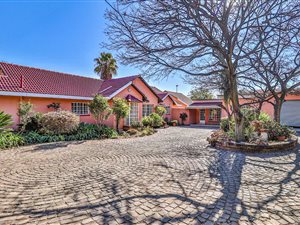 5 Bed House in Timsrand AH