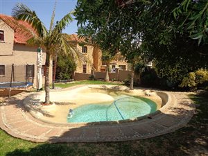 3 Bed House in Bizweni