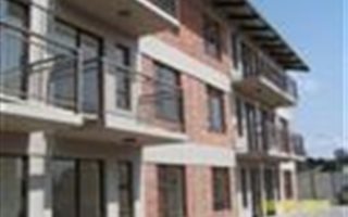 2 Bedroom Apartment in Ehrlich Park