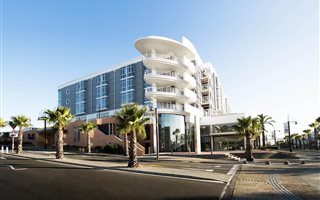 2 Bedroom Apartment in Waterfront
