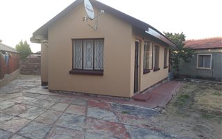 3 Bedroom House in Madiba Park