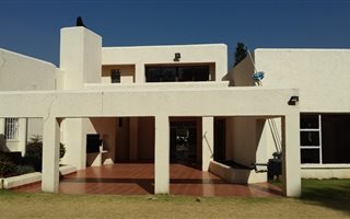 5 Bedroom House in Observatory