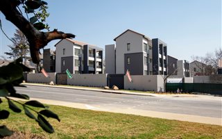 2 Bedroom Apartment in Lonehill