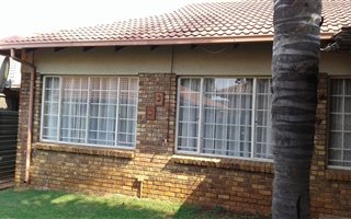 3 Bedroom Townhouse in Montana Park