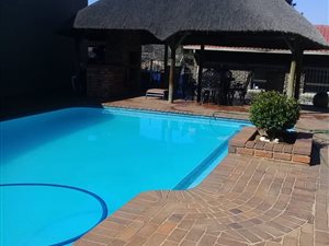 4 Bed House in Ridgeway