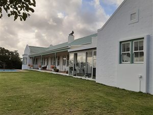 1.9 ha Farm in Napier