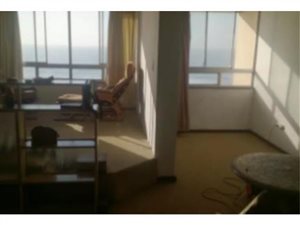 Bachelor apartment in Durban CBD