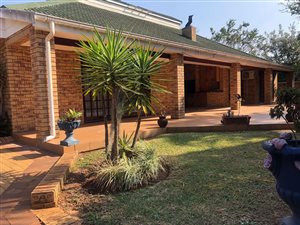 4 Bed House in Marina Beach