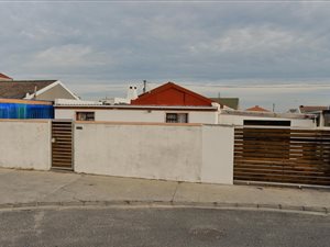 5 Bed House in San Remo