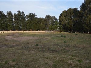 1.4 ha Land available in Waterfall