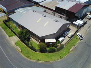 900 m² Industrial space in Amalgam
