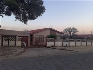 3 Bed House in Kempton Park West