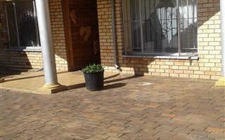 1 Bedroom House in Lenasia South