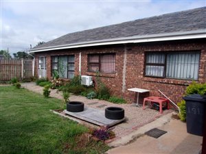 3 Bed Cluster in Mnandi AH