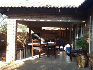 3 Bed House in Montana Park