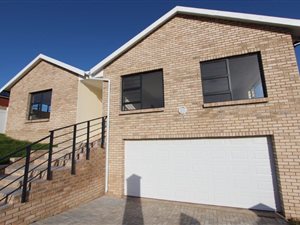 3 Bed House in Lovemore Park