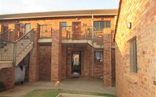2 Bedroom Townhouse in Eco Park