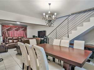 4 Bed Duplex in Pomona