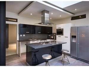 2 Bed Apartment in Strathavon