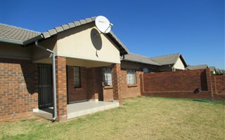 3 Bedroom Townhouse in Equestria