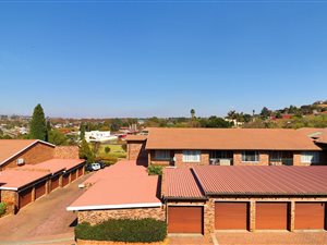 2 Bed Apartment in Northcliff