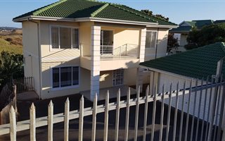 5 Bedroom House in Mt Edgecombe
