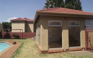 2 Bedroom Apartment in Lakefield