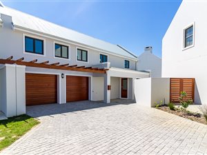 3 Bedroom House in Graanendal