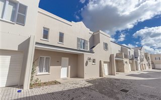 3 Bedroom Townhouse in Koelenhof