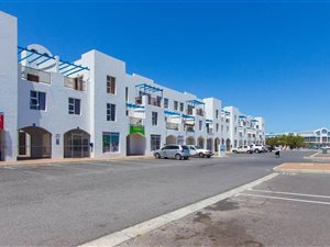 1 Bedroom Apartment in Strand South