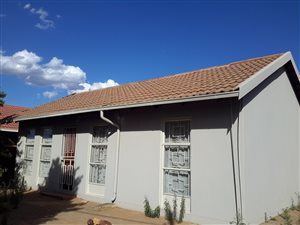 3 Bed House in Ebony Park