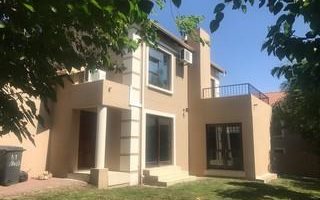 3 Bedroom Cluster in Douglasdale