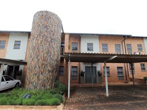 65 m² Commercial space in Tijger Valley and surrounds