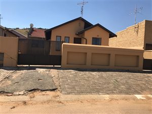 2 Bed House in Naturena